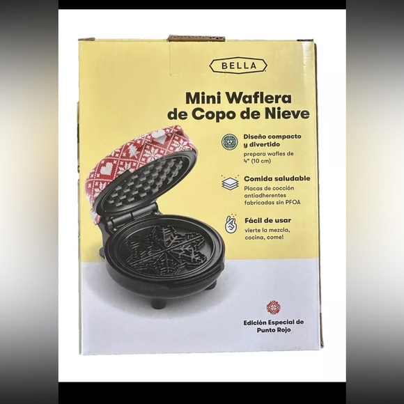 Bella Mini Snowflake Waffle Maker - Picture 4 of 4